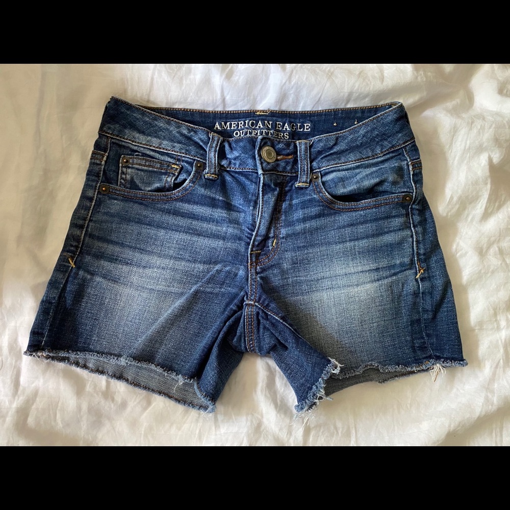 American Eagle denim shorts (MIDI)